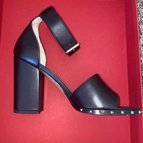 Valentino Sandals - Picture 8 of 12